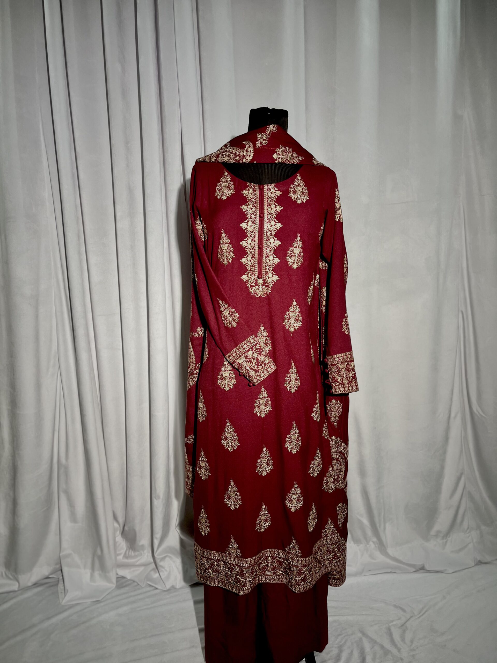 Maroon Danak Embroidered Shalwar Kameez - Image 3