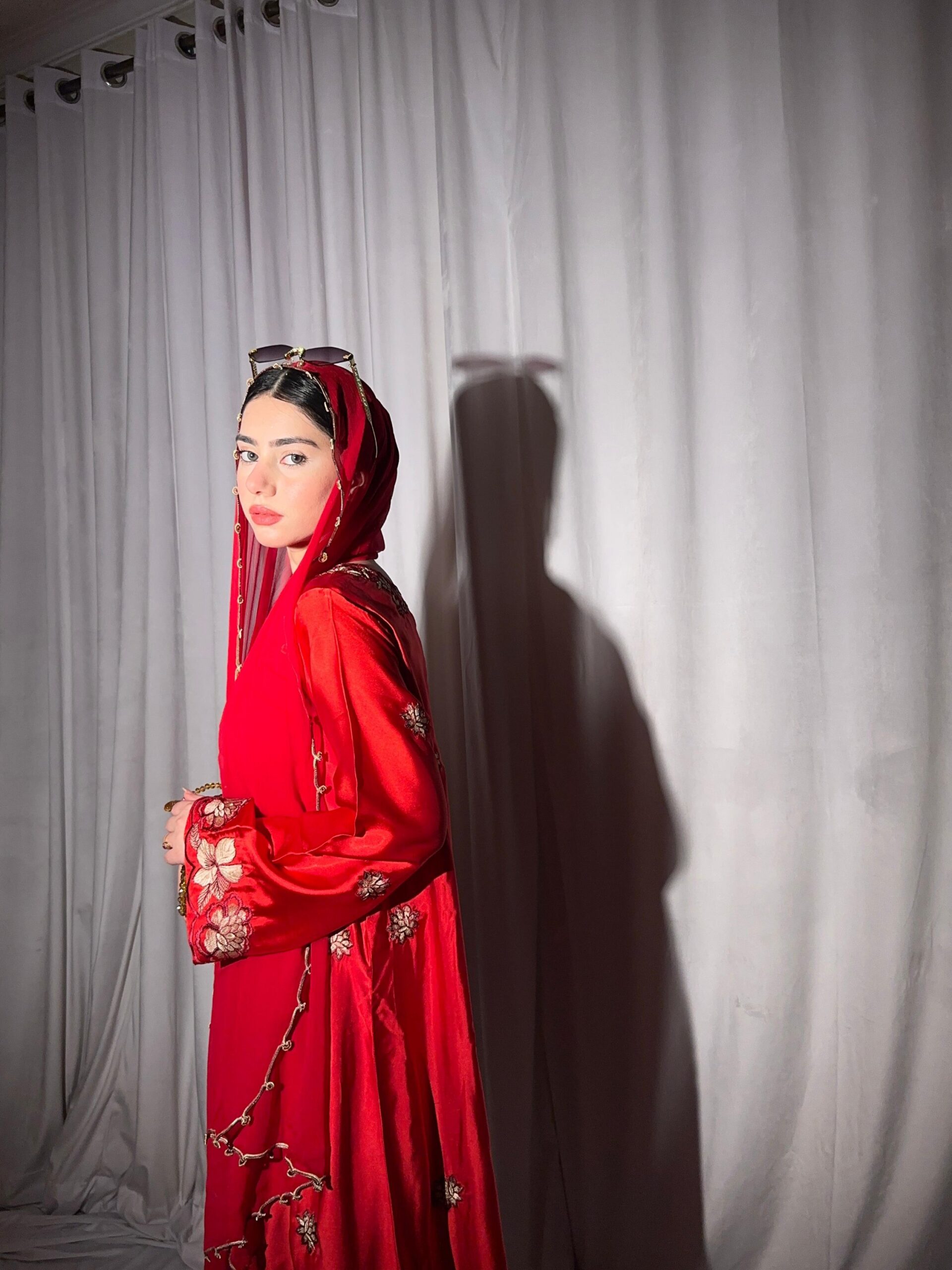 laal ishq kaftan - Image 2
