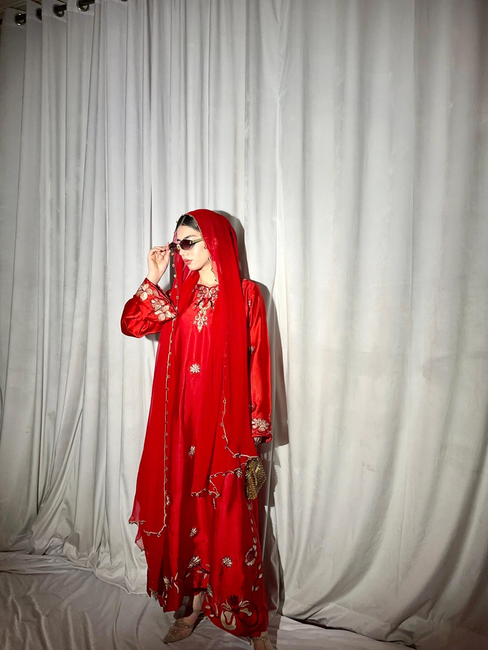 laal ishq kaftan - Image 5